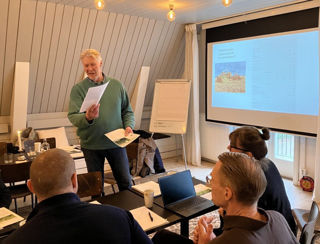 Bild: Sven-Erik Svensson, SLU Alnarp, leder workshop om nya försök inom Living Lab Skåne.